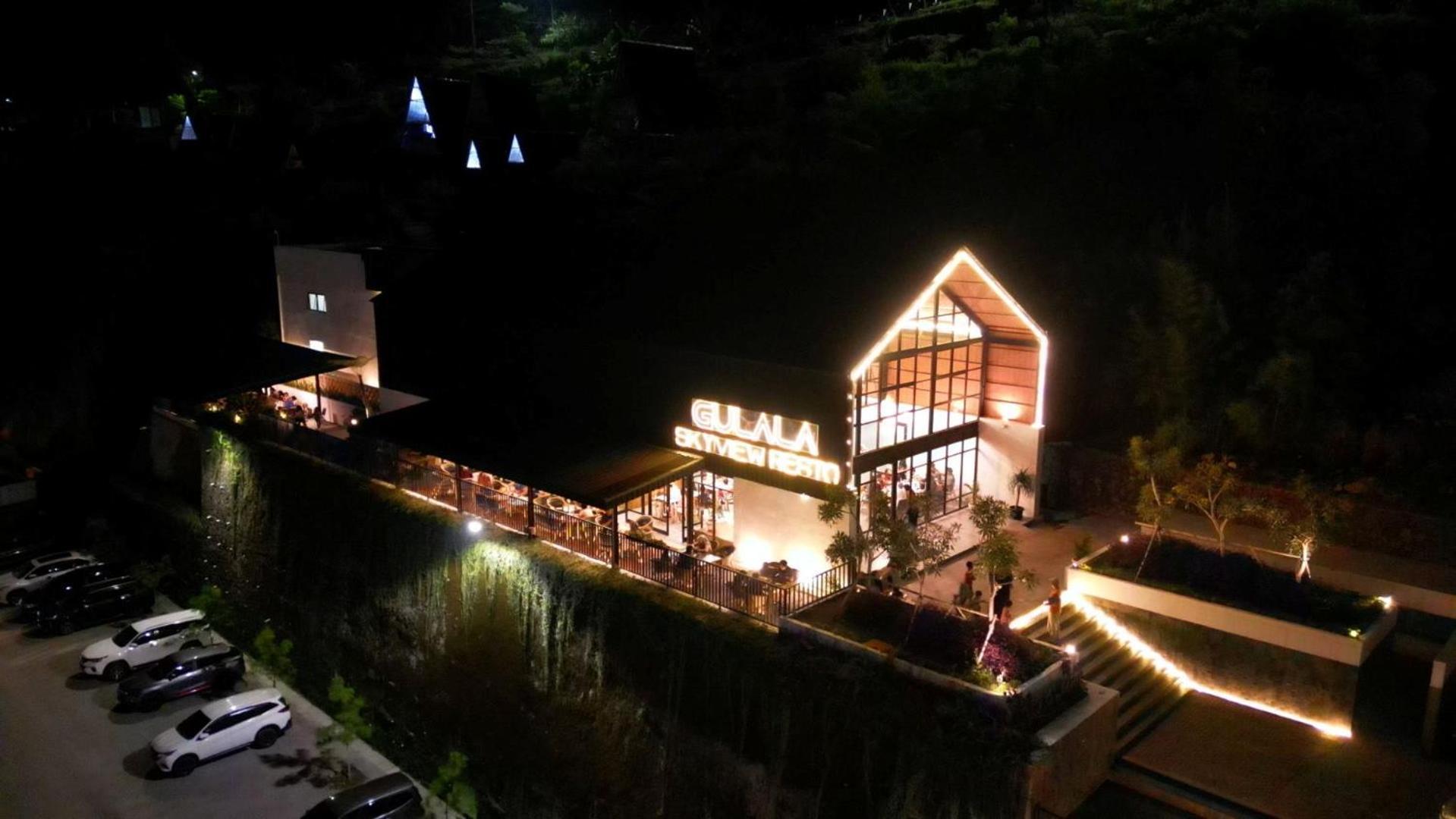 Lodge Gulala Azana & Guci Tegal (Central Java)